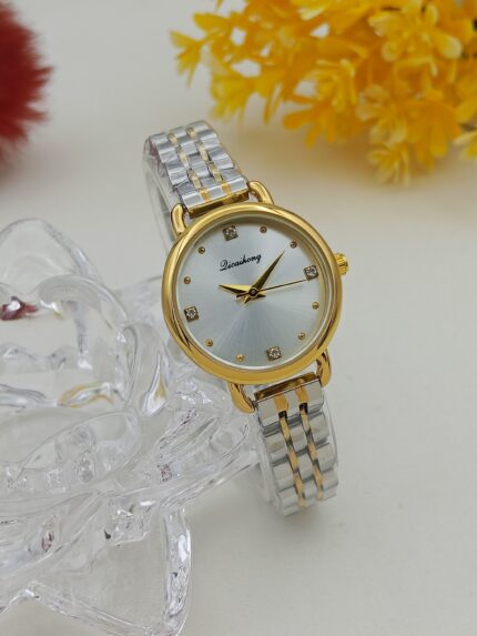 Ladies Chain Watch!